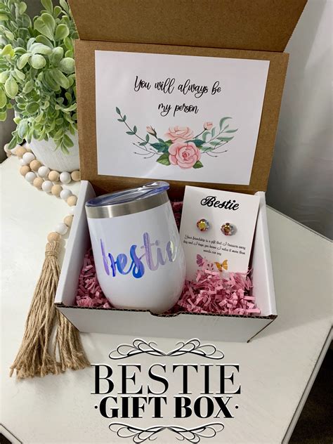 birthday gift for bestie under 200